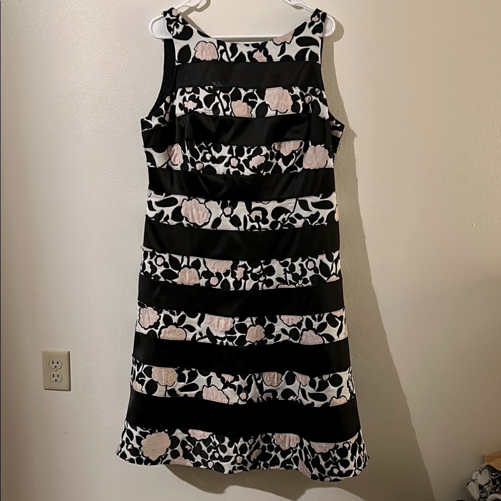 Adrianna Papell Vintage Mikado Black/White/Pink Floral FitnFlare Midi 14W Dress